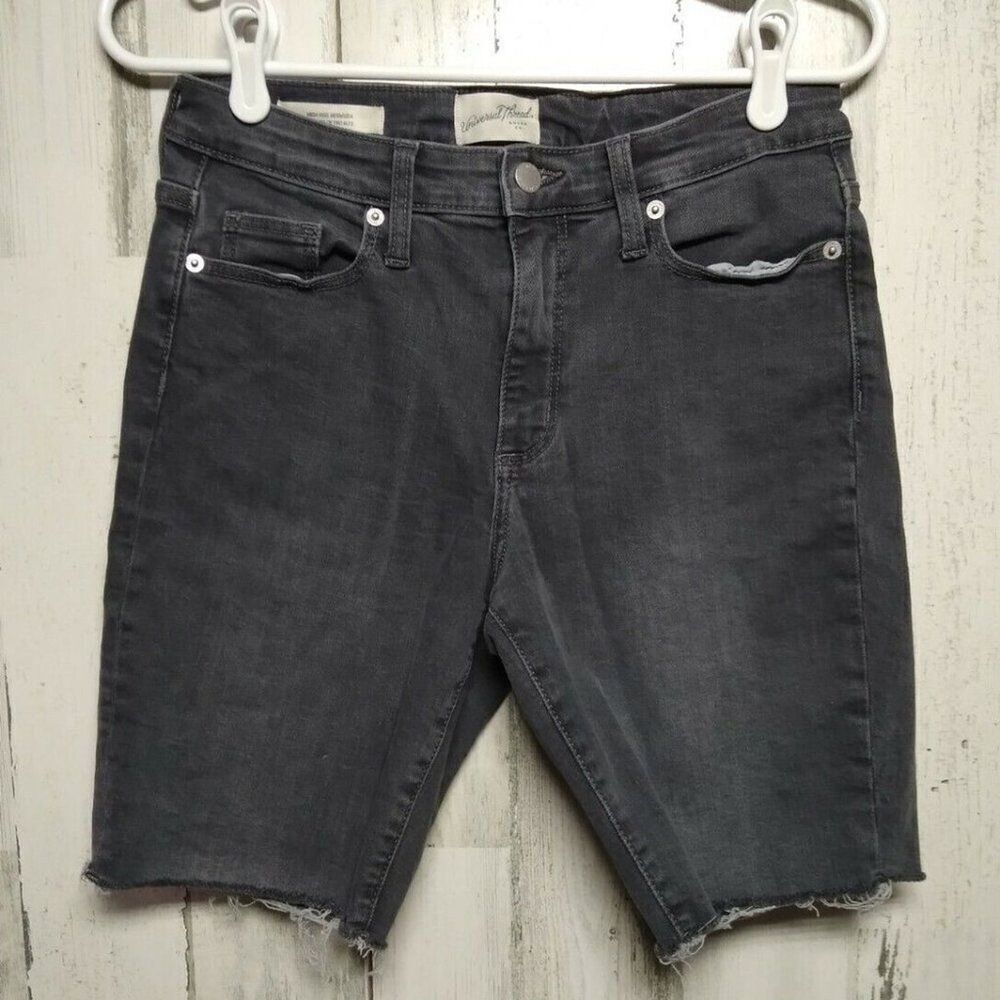 Universal Thread Women's High-Rise Bermuda Jean Shorts - (4, Dark Gray)